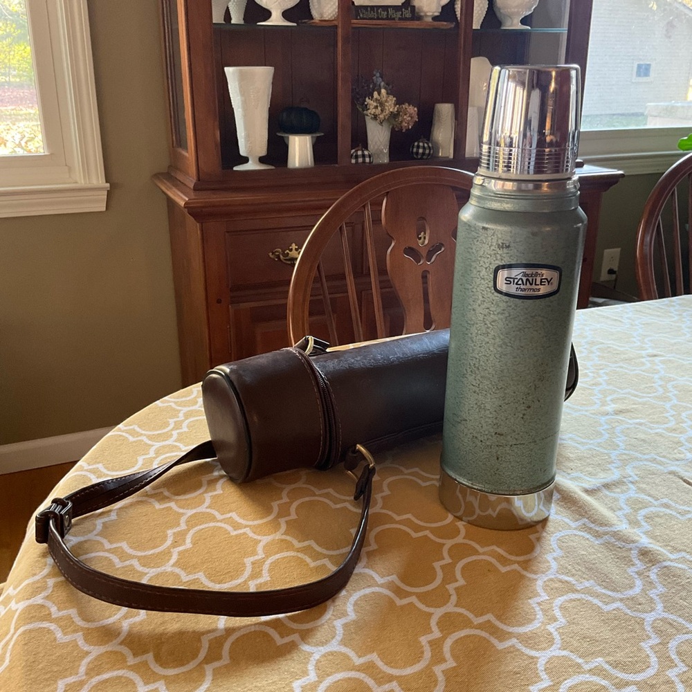 vtg ALADDIN STANLEY Thermos and Carry Case 32 Ozs Green Brown - Picture 2 of 11